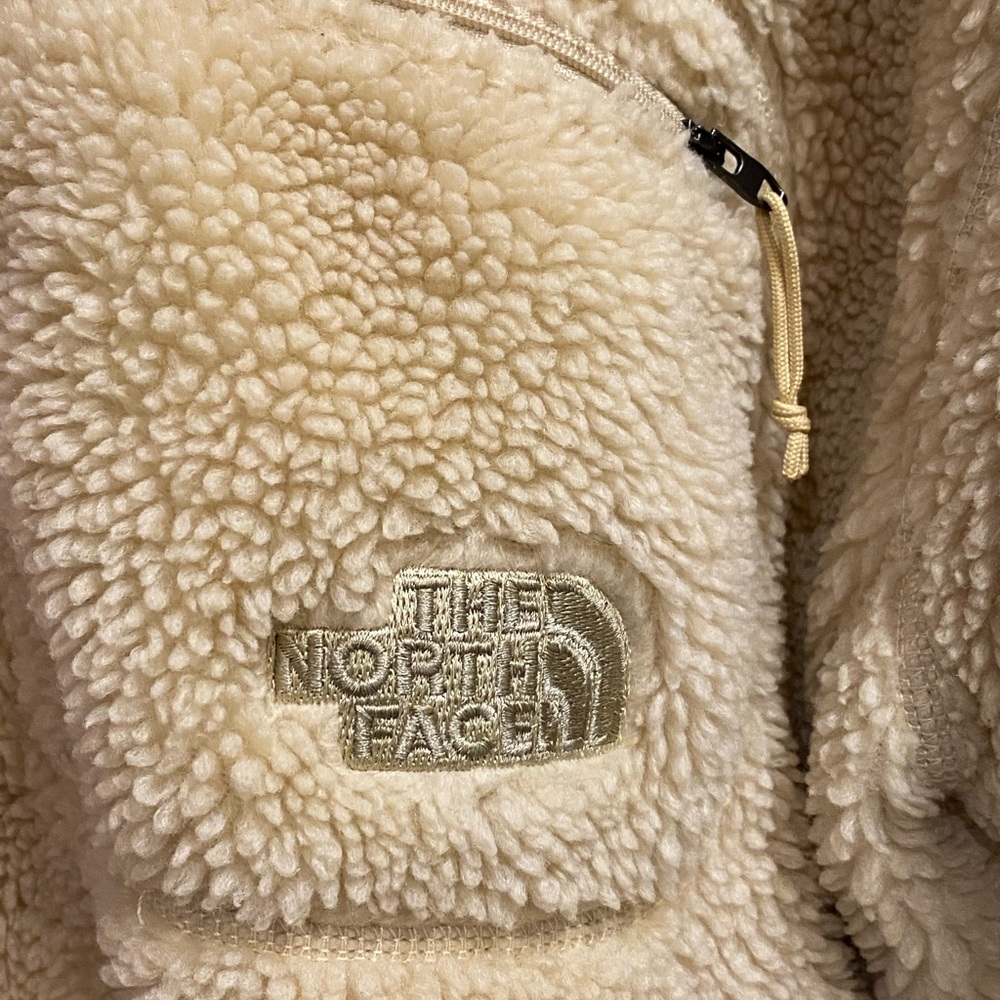 The North Face Sherpa Fleece Jacket - Picture 2 of 13